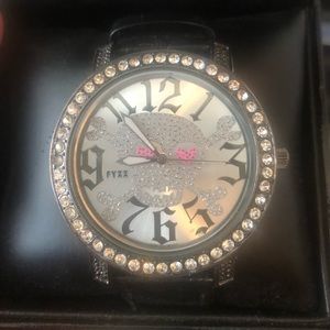 Pink skull woman’s watch